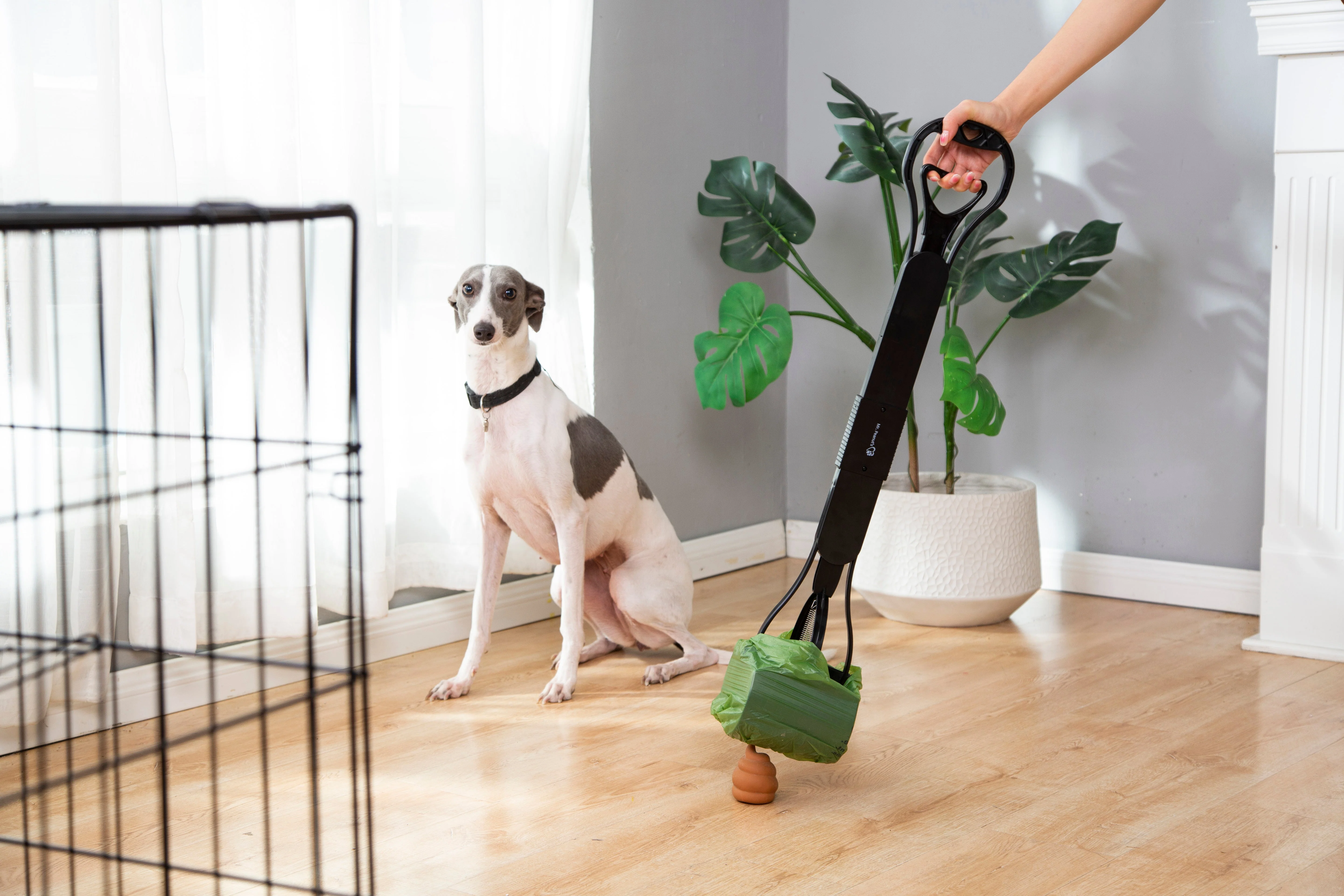 Mr. Peanut's 32" Tall Profile Pooper Scooper - Image 20