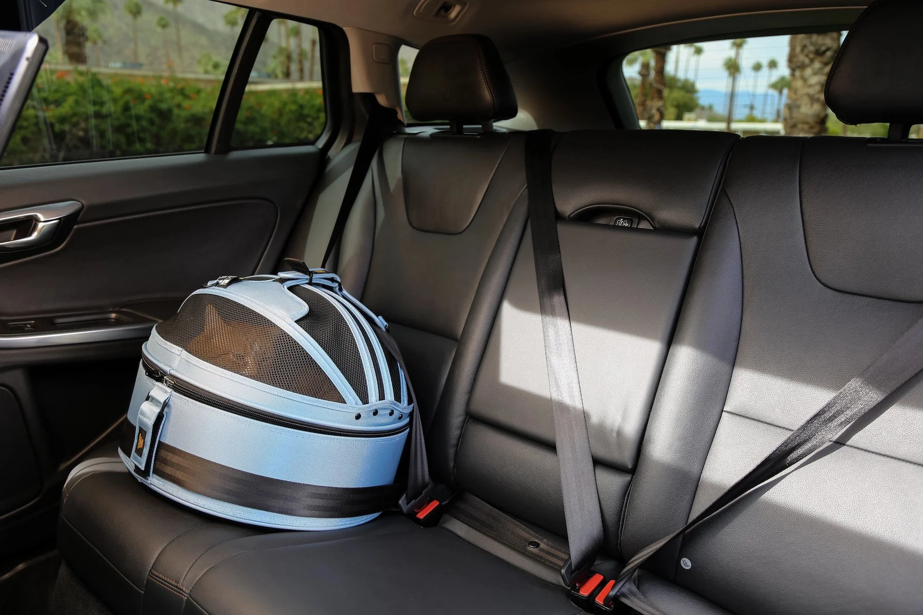 Sleepypod Mobile Pet Bed – Crash-Tested, Ultra-Plush Travel Bed for Small Pets - Full Size - Image 7