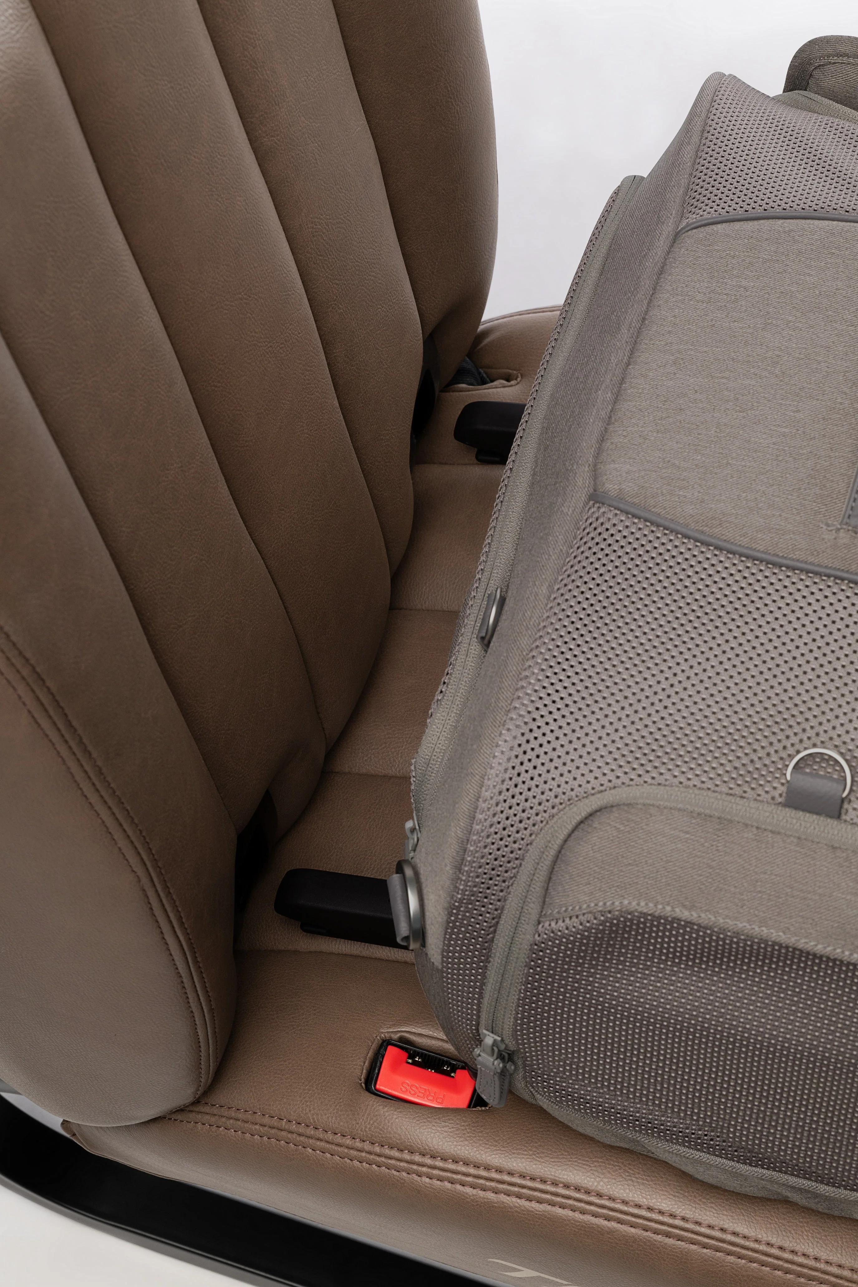 Tavo Pets Dupree II Airline Carry-On Pet Car Seat and Optional Roscoe Stroller - Please Note Shipping Time Frame in Description - Image 9