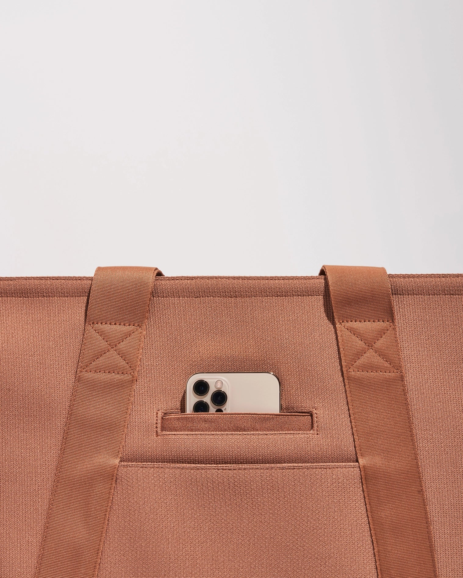 Wild One Everyday Carrier - Machine washable, made with 80 water bottles - Image 13